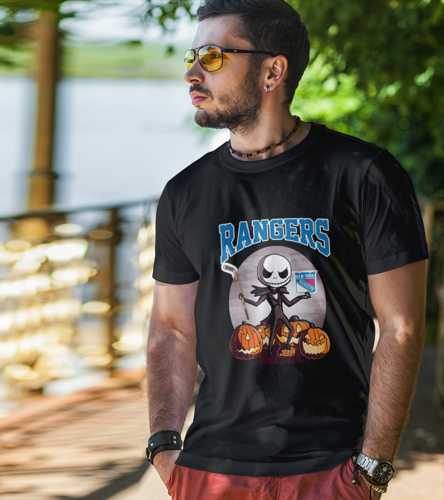 New York Rangers Jack Skellington Halloween Holding Hockey Stick With Pumpkins T-Shirt