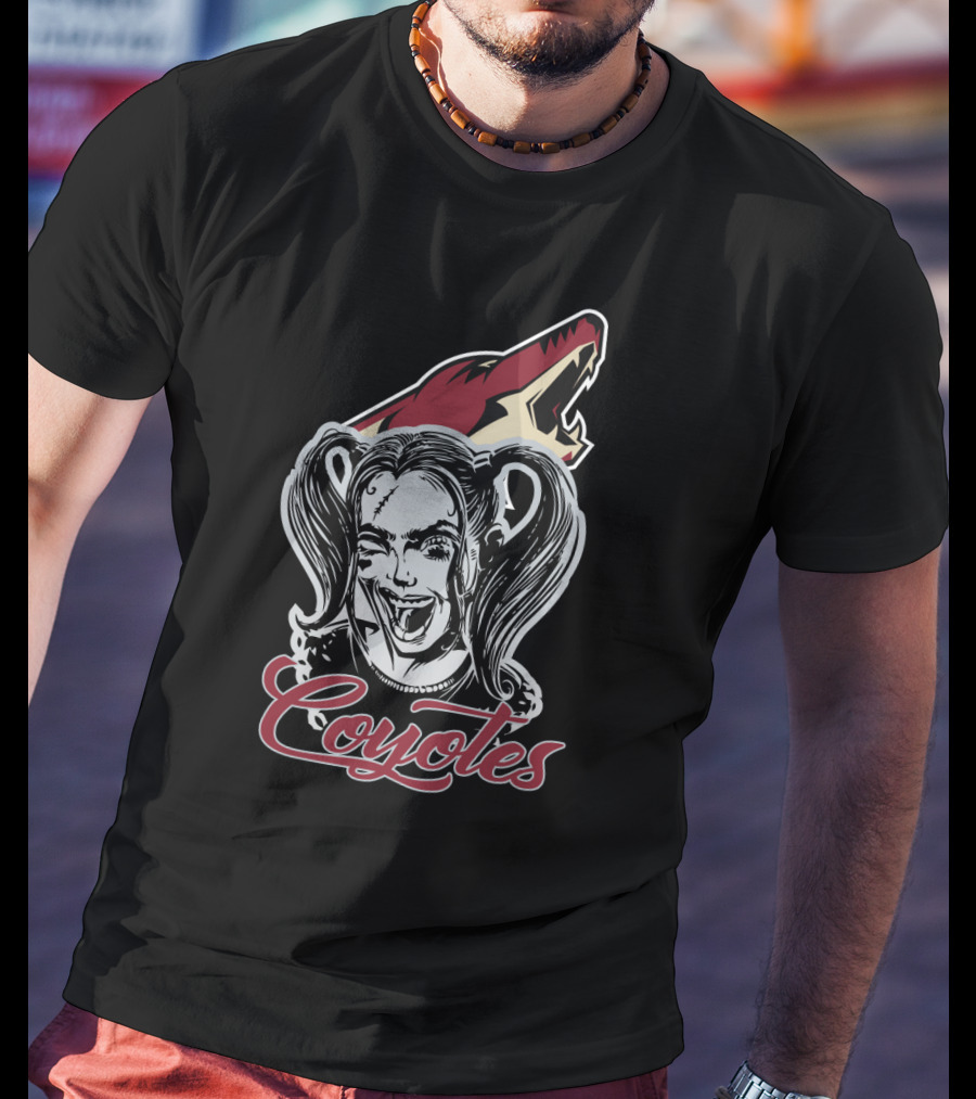 Harley Quinn Arizona Coyotes Fan T-Shirt