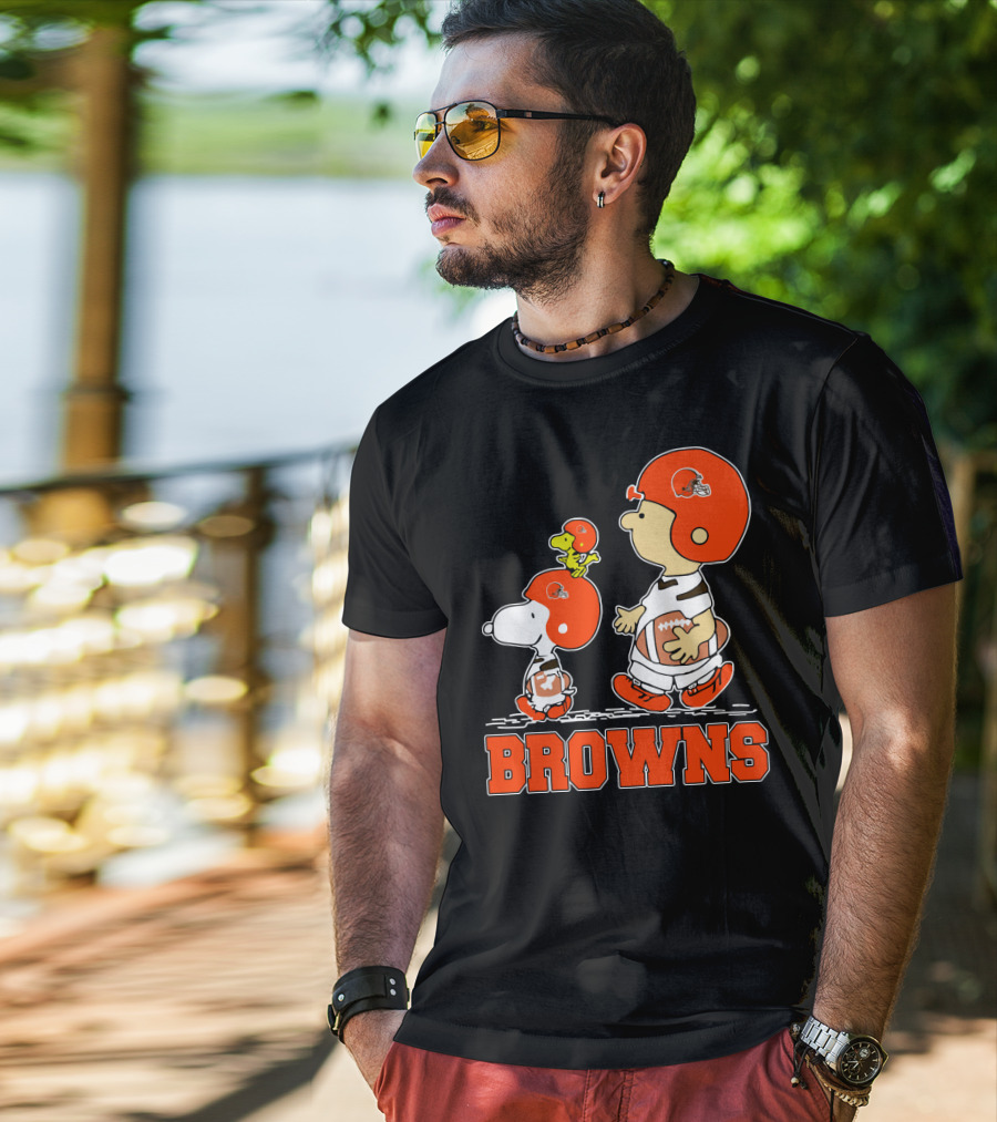 Snoopy And Woodstock With Cleveland Browns Football Helmets And Browns T-Shirt