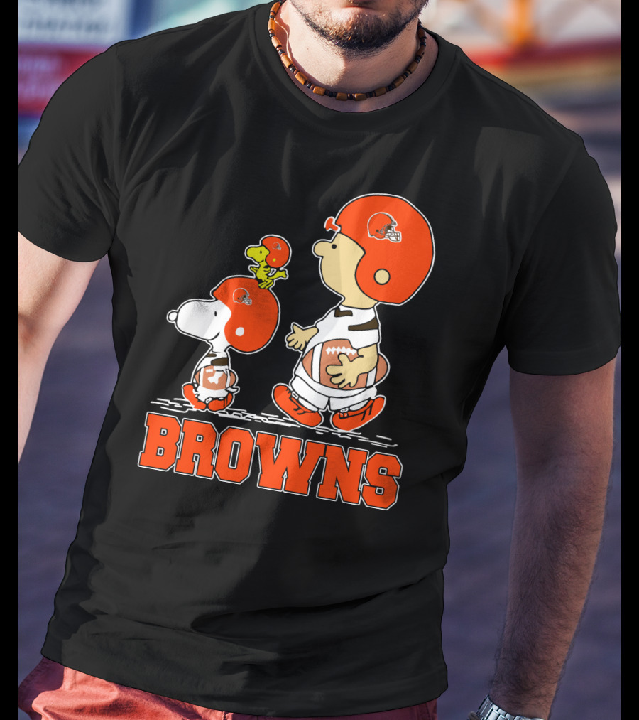 Snoopy And Woodstock With Cleveland Browns Football Helmets And Browns T-Shirt
