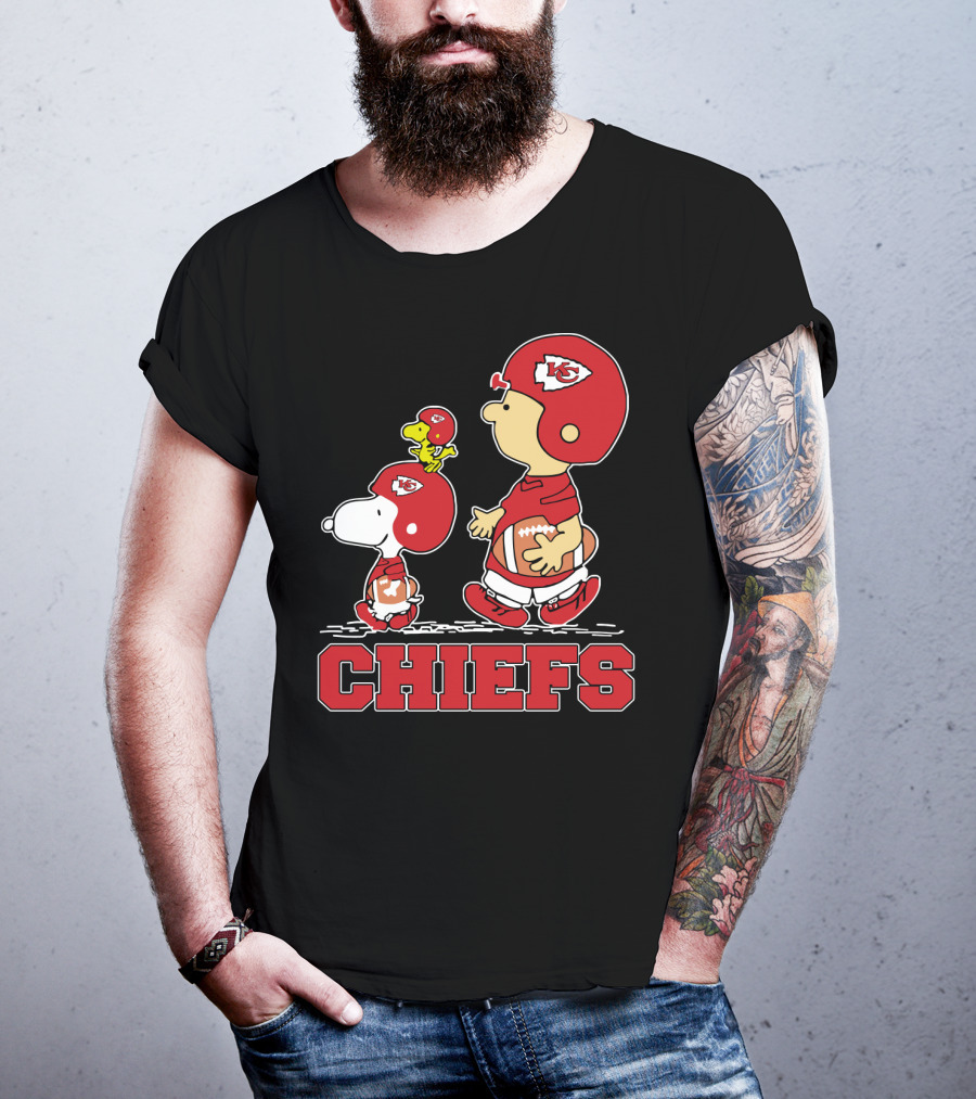 Snoopy And Friends Kansas City Chiefs Football Fans Celebration T-Shirt
