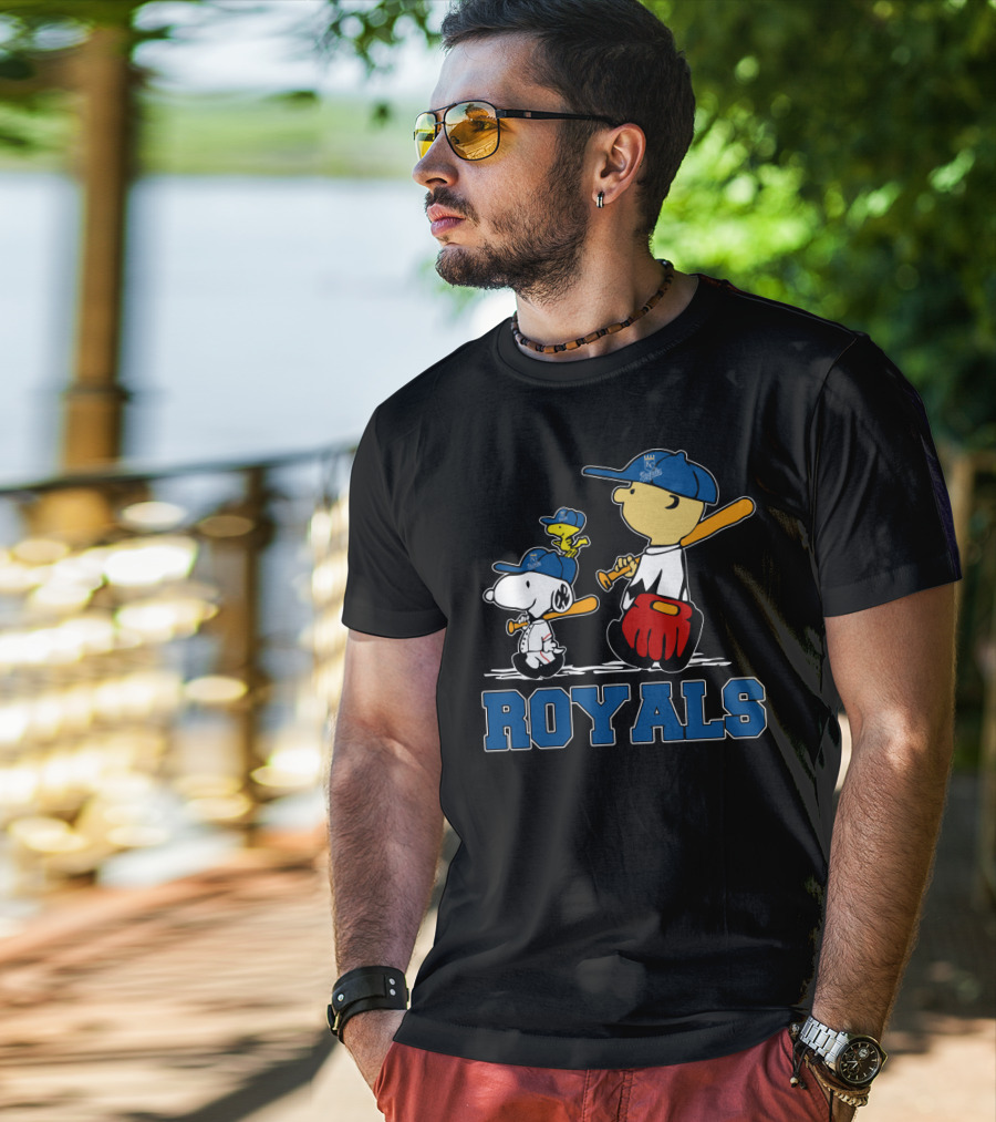 Royals Fans With Snoopy Woodstock And Charlie Brown Peanuts Baseball Theme T-Shirt