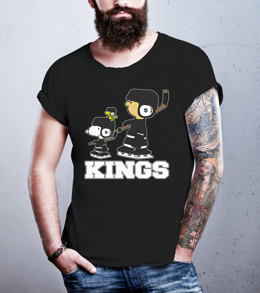 Snoopy Woodstock And Los Angeles Kings Hockey Fans Ice Skating T-Shirt
