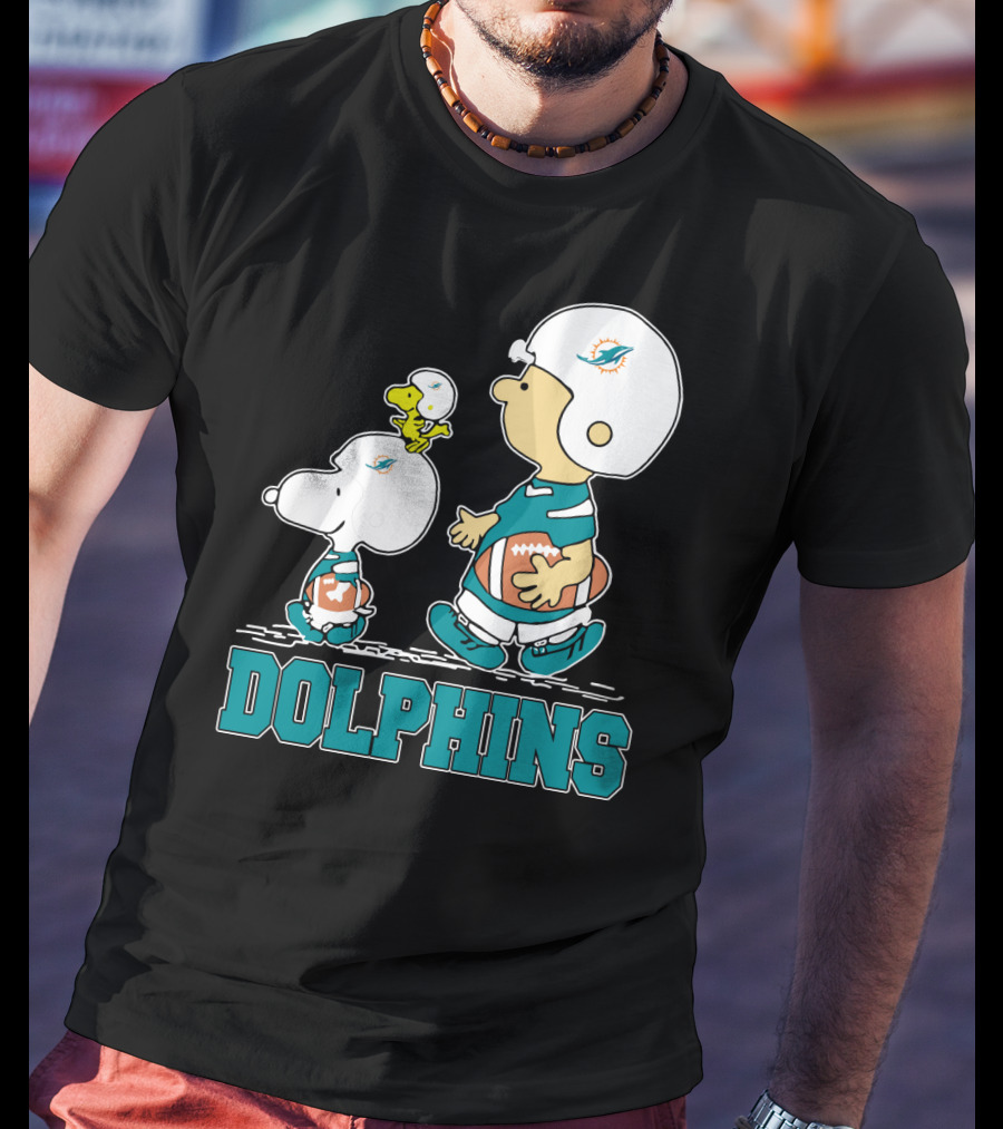 Snoopy Woodstock Charlie Brown Miami Dolphins Football Fans T-Shirt