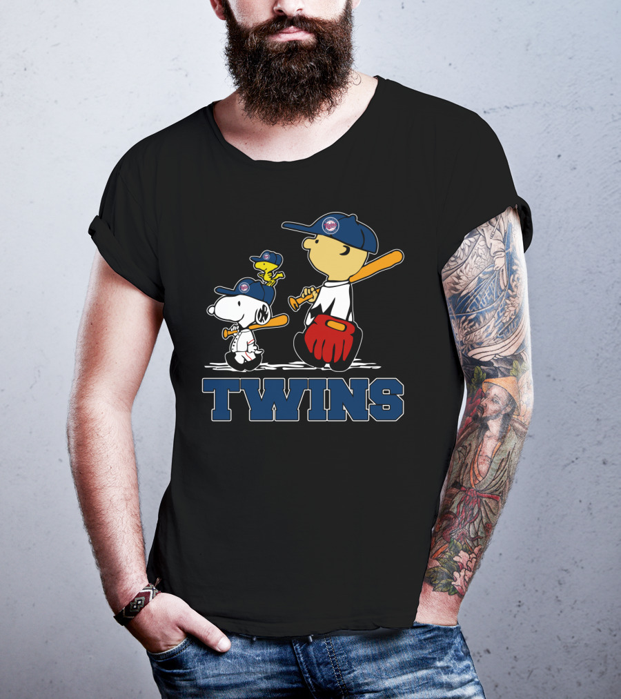 Snoopy And Woodstock With Twins Baseball Fans T-Shirt