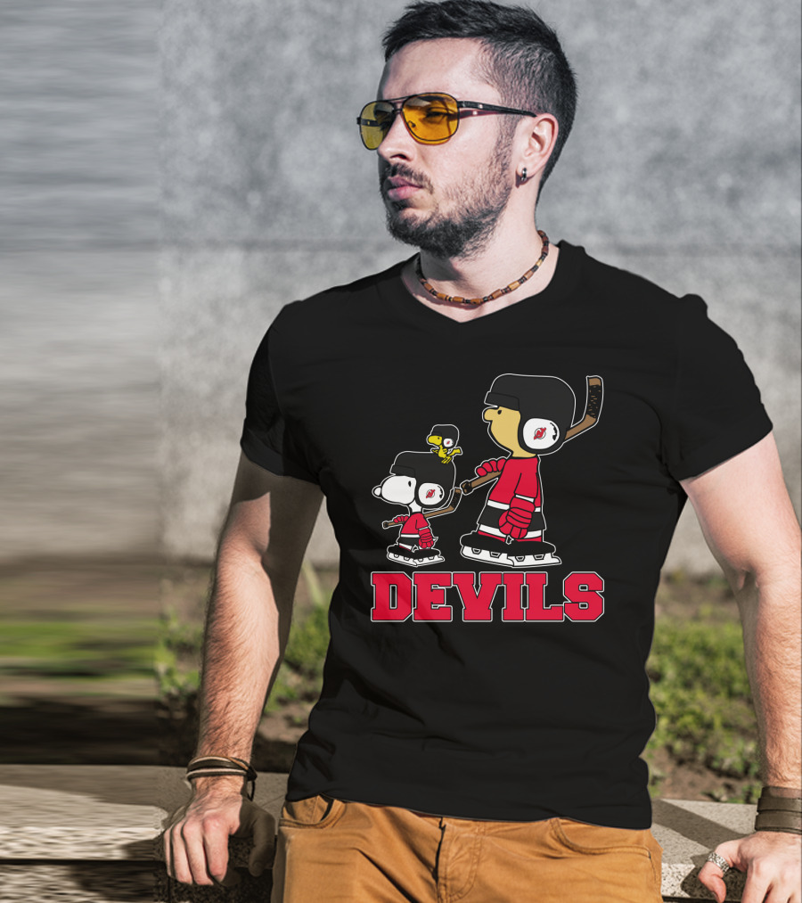 Snoopy And Woodstock In New Jersey Devils Hockey Gear T-Shirt