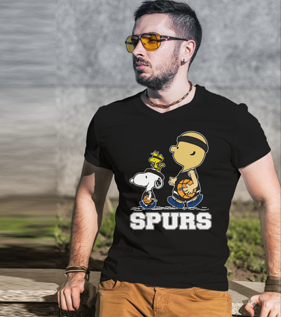 Snoopy Woodstock Basketball San Antonio Spurs Fans T-Shirt