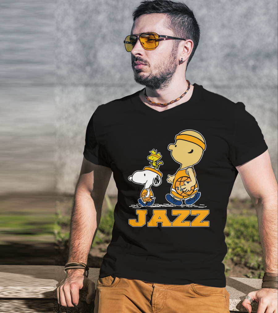 Snoopy And Woodstock With Basketball For Utah Jazz Fans T-Shirt
