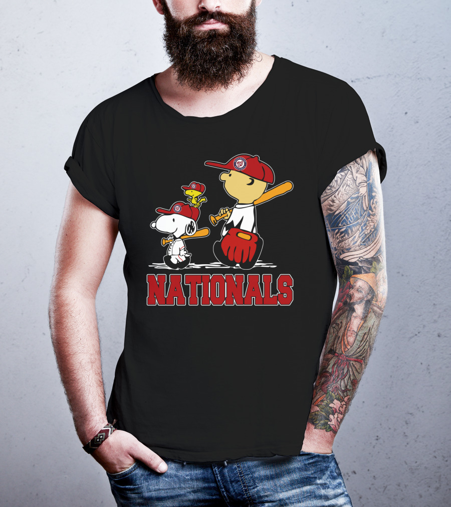 Snoopy And Peanuts Characters With Washington Nationals Baseball Fans T-Shirt