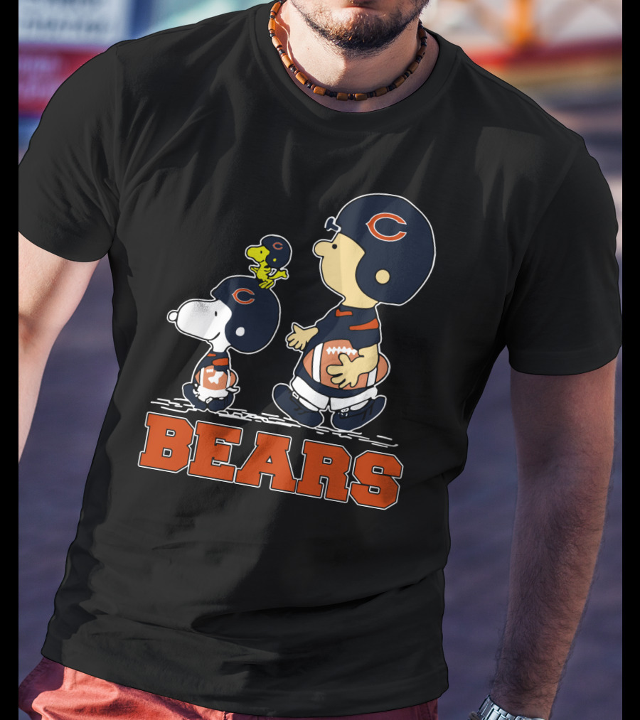 Snoopy Woodstock And Charlie Brown Bears Football Fans T-Shirt