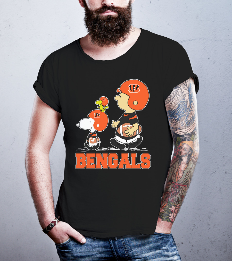 Snoopy Woodstock And Cincinnati Bengals Fans T-Shirt