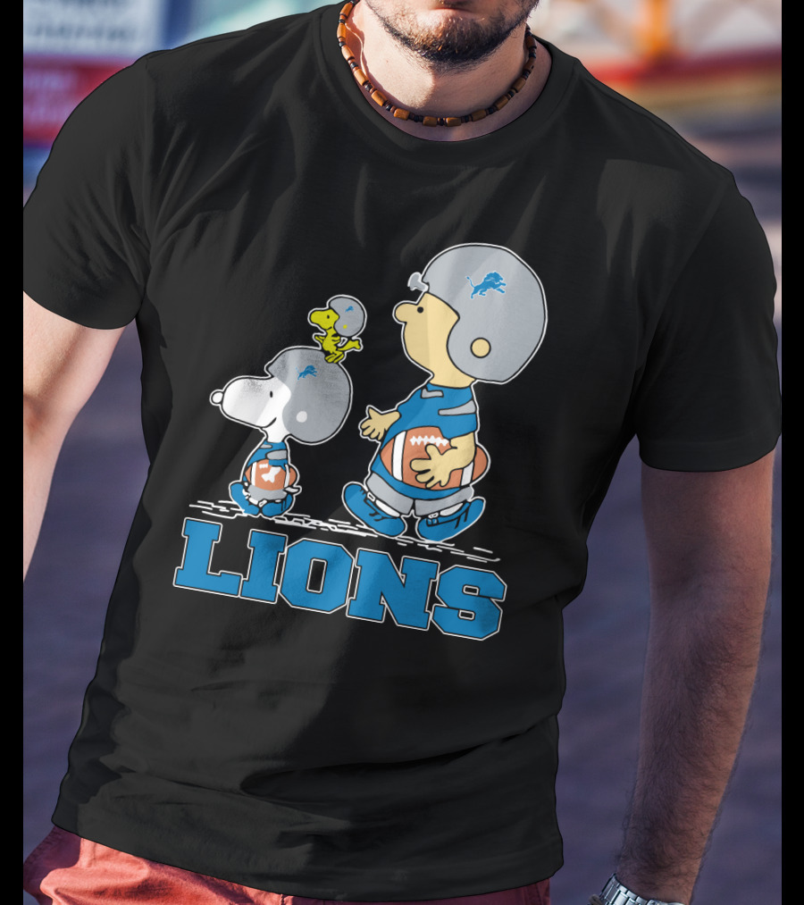 Snoopy And Woodstock With Detroit Lions Football Fans T-Shirt