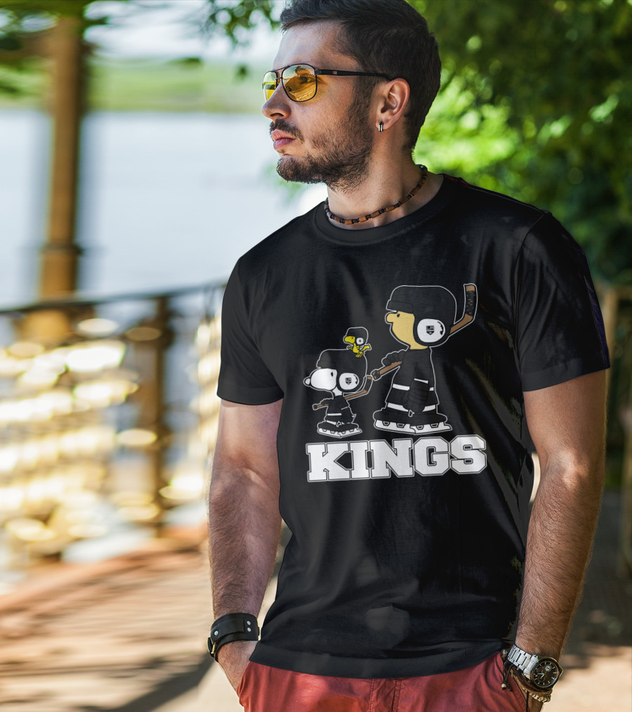 Snoopy And Woodstock Los Angeles Kings Hockey Fans T-Shirt