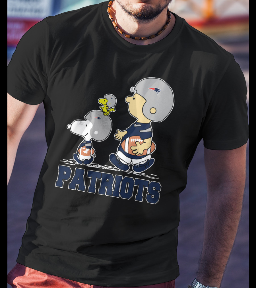 Snoopy And Woodstock With New England Patriots Football Theme T-Shirt