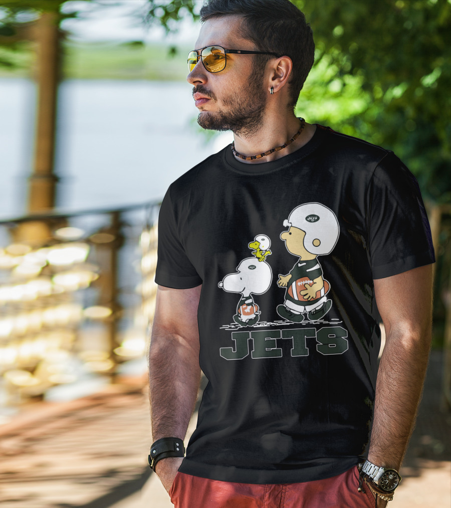 Snoopy And Woodstock New York Jets Football Fans T-Shirt