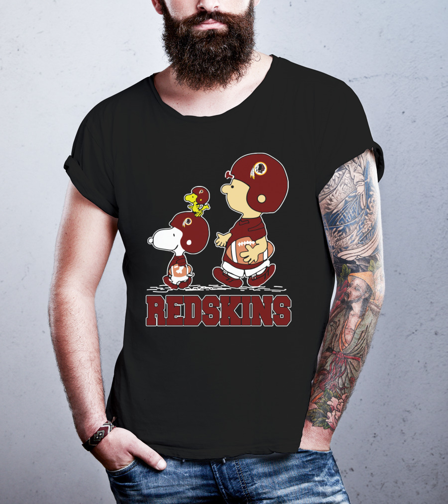 Snoopy And Woodstock Washington Redskins Football Fans T-Shirt