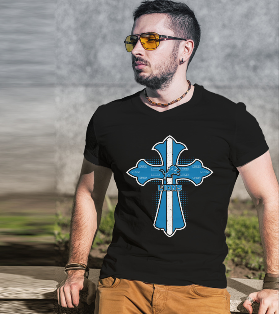 Lions Cross For Jesus And Detroit Fans T-Shirt