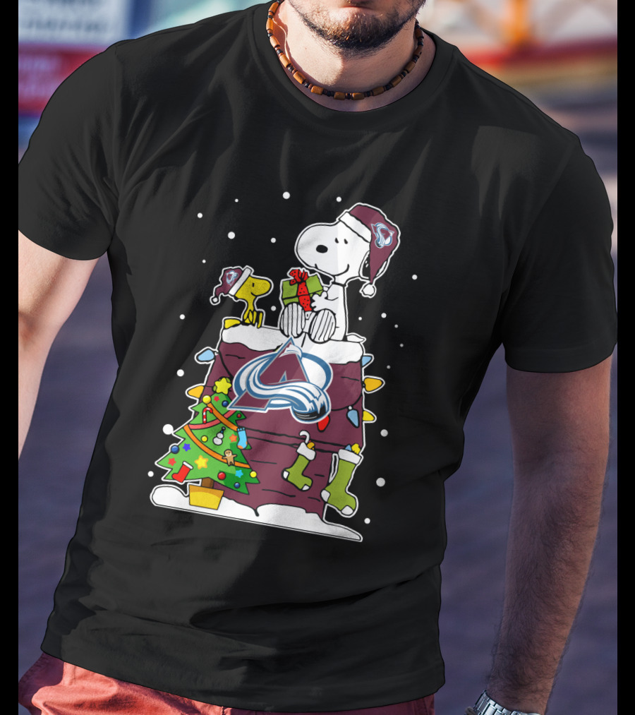 Colorado Avalanche Snoopy Christmas Peanuts Dog House T-Shirt