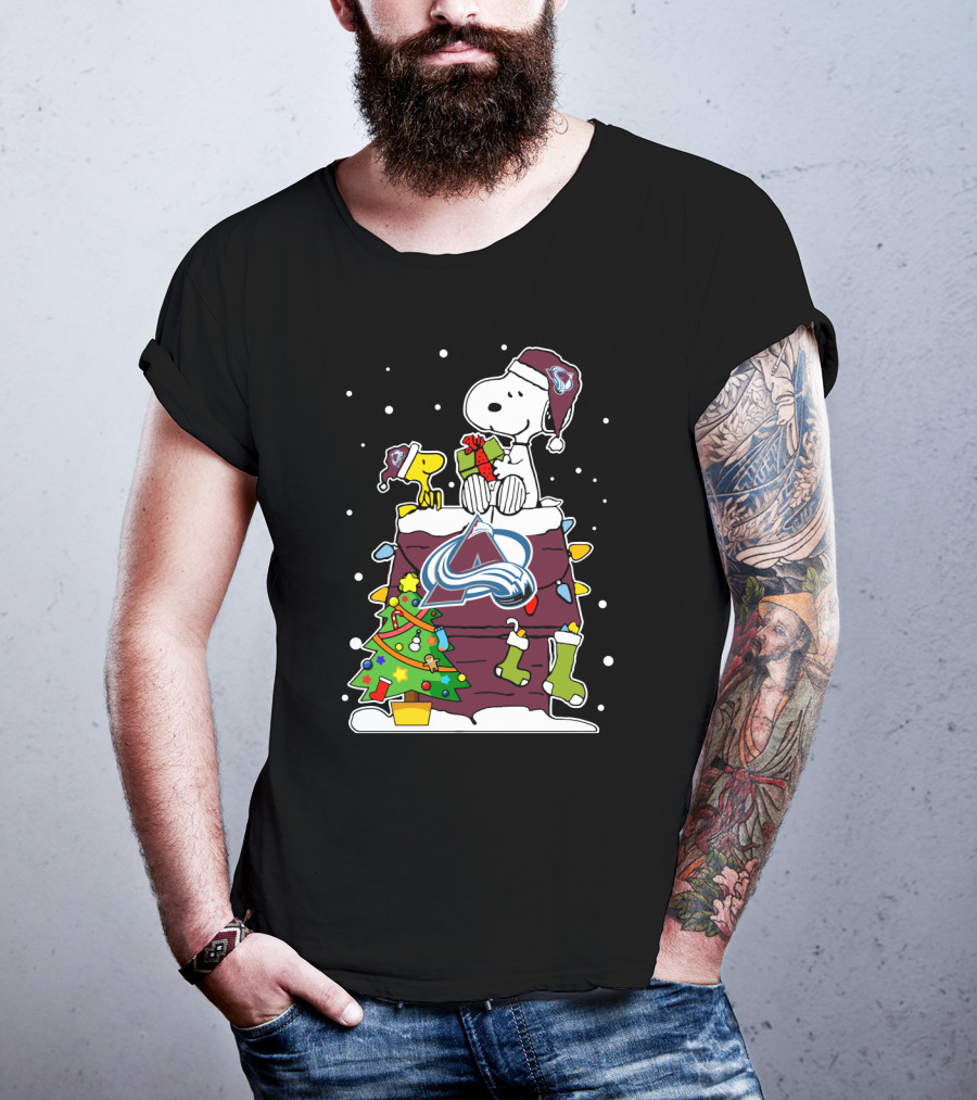 Colorado Avalanche Snoopy Christmas Peanuts Dog House T-Shirt
