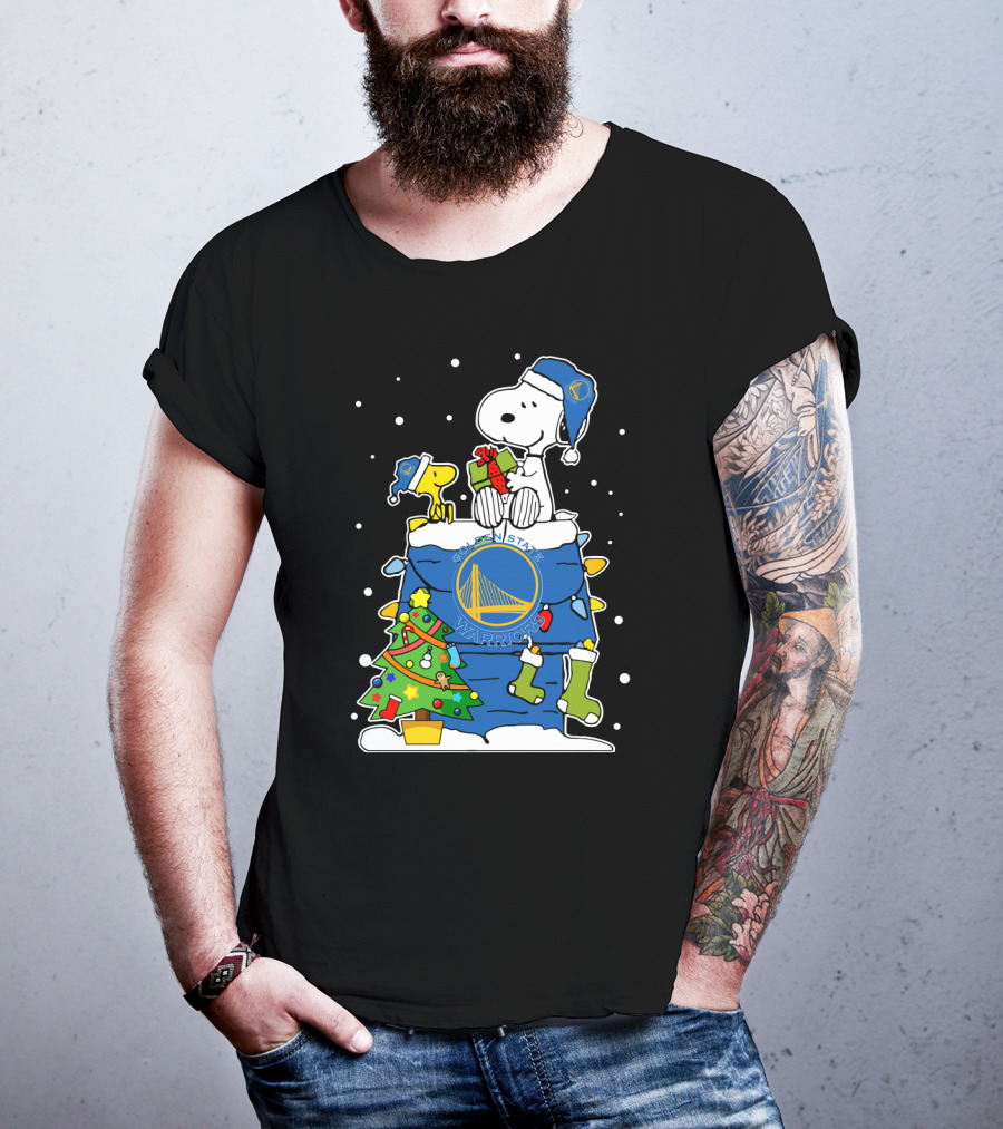 Golden State Warriors Happy Holidays Snoopy And Woodstock Christmas Tree T-Shirt