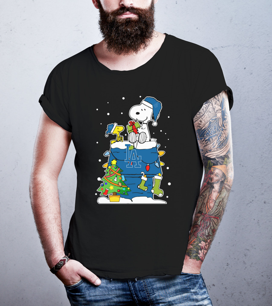 Los Angeles Dodgers Snoopy Christmas Peanuts Woodstock Holiday Winter Gift T-Shirt