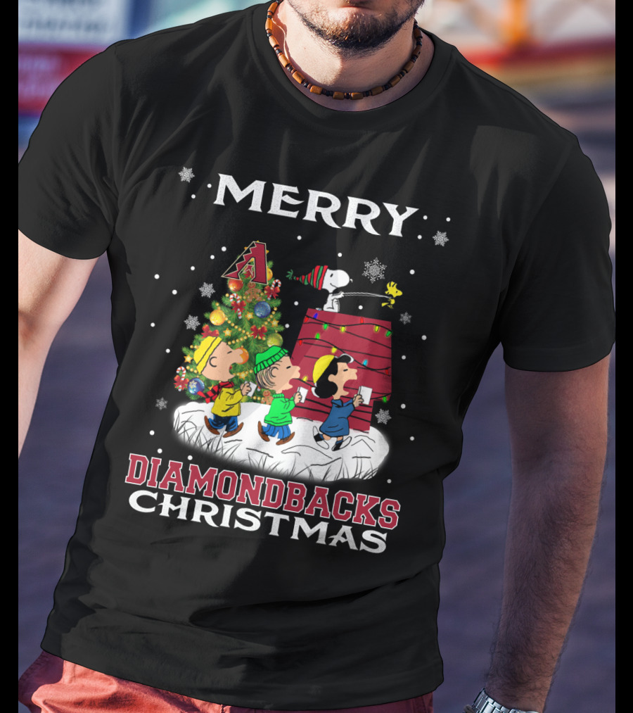 Merry Arizona Diamondbacks Christmas Snoopy Woodstocks Tree Lucy Blanket T-Shirt
