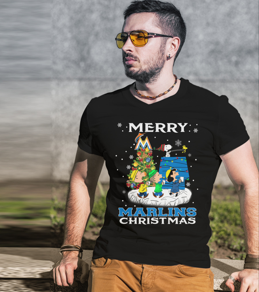 Merry Miami Marlins Christmas With Snoopy And Peanuts Characters T-Shirt