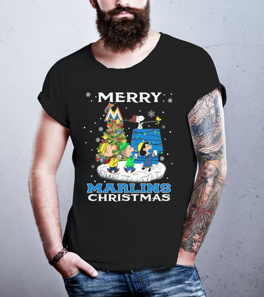 Merry Miami Marlins Christmas With Snoopy And Peanuts Characters T-Shirt