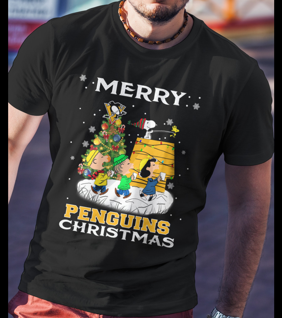Merry Penguins Christmas Snoopy And Friends Tree T-Shirt