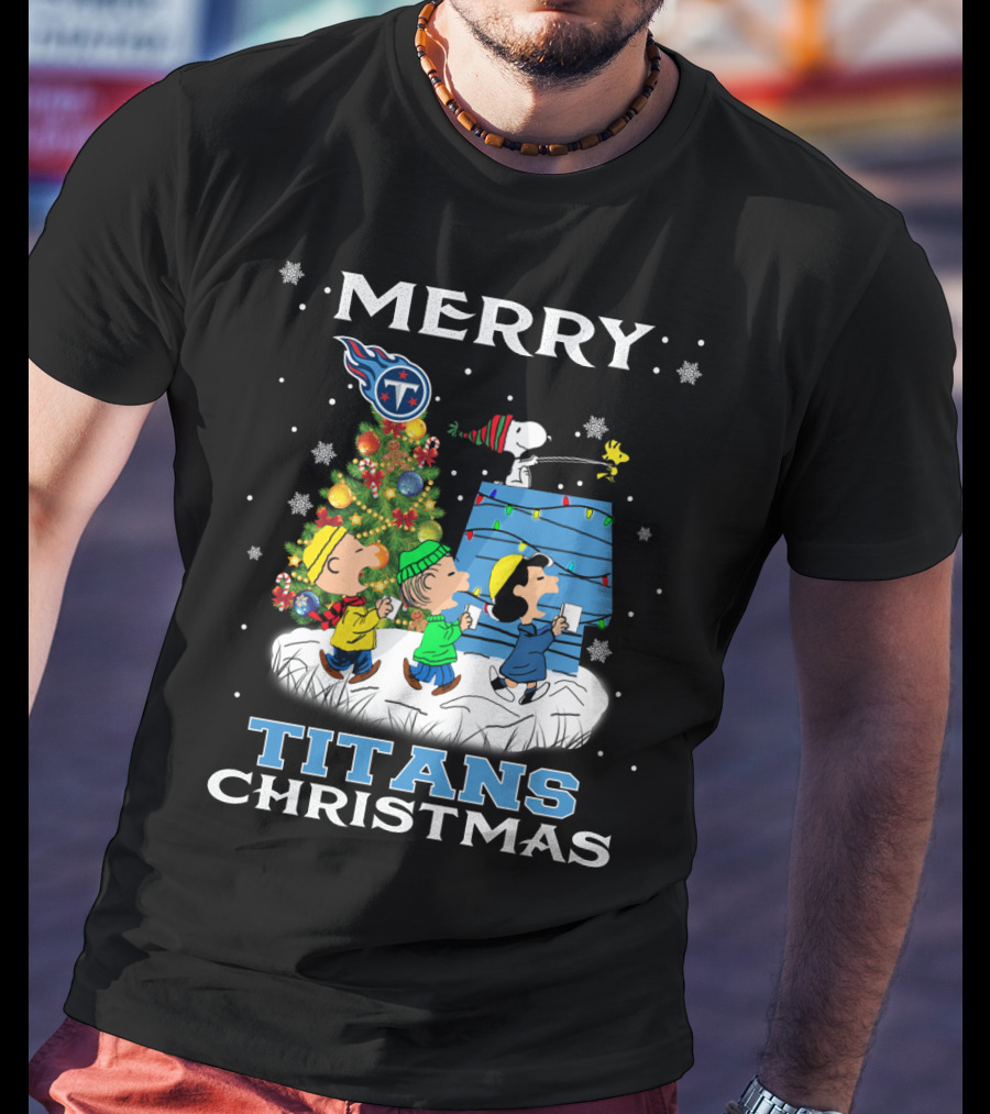 Merry Tennessee Titans Christmas Featuring Snoopy And Peanuts Characters T-Shirt