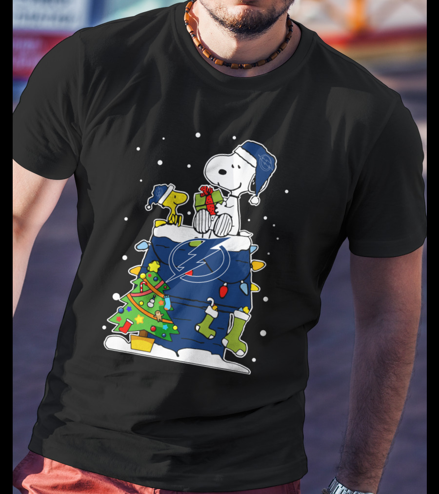 Tampa Bay Lightning Snoopy Christmas Peanuts Winter Fan T-Shirt