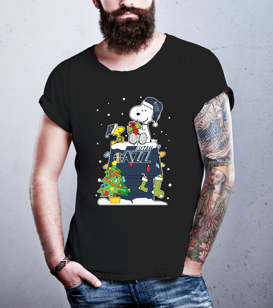 Snoopy And Friends Celebrating Christmas With Utah Jazz Spirit T-Shirt