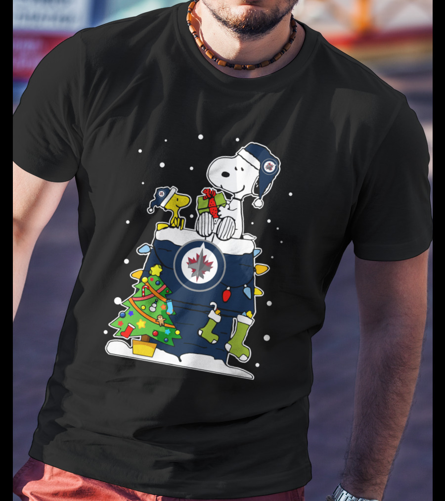 Winnipeg Jets Snoopy Christmas Hockey Fan T-Shirt