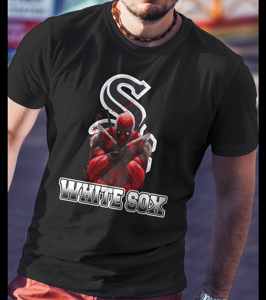 Chicago White Sox Deadpool Crossover Logo Fan T-Shirt