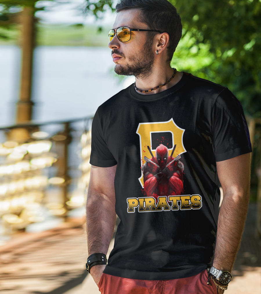 Pittsburgh Pirates Deadpool Crossover Fans Baseball Superhero Mashup T-Shirt
