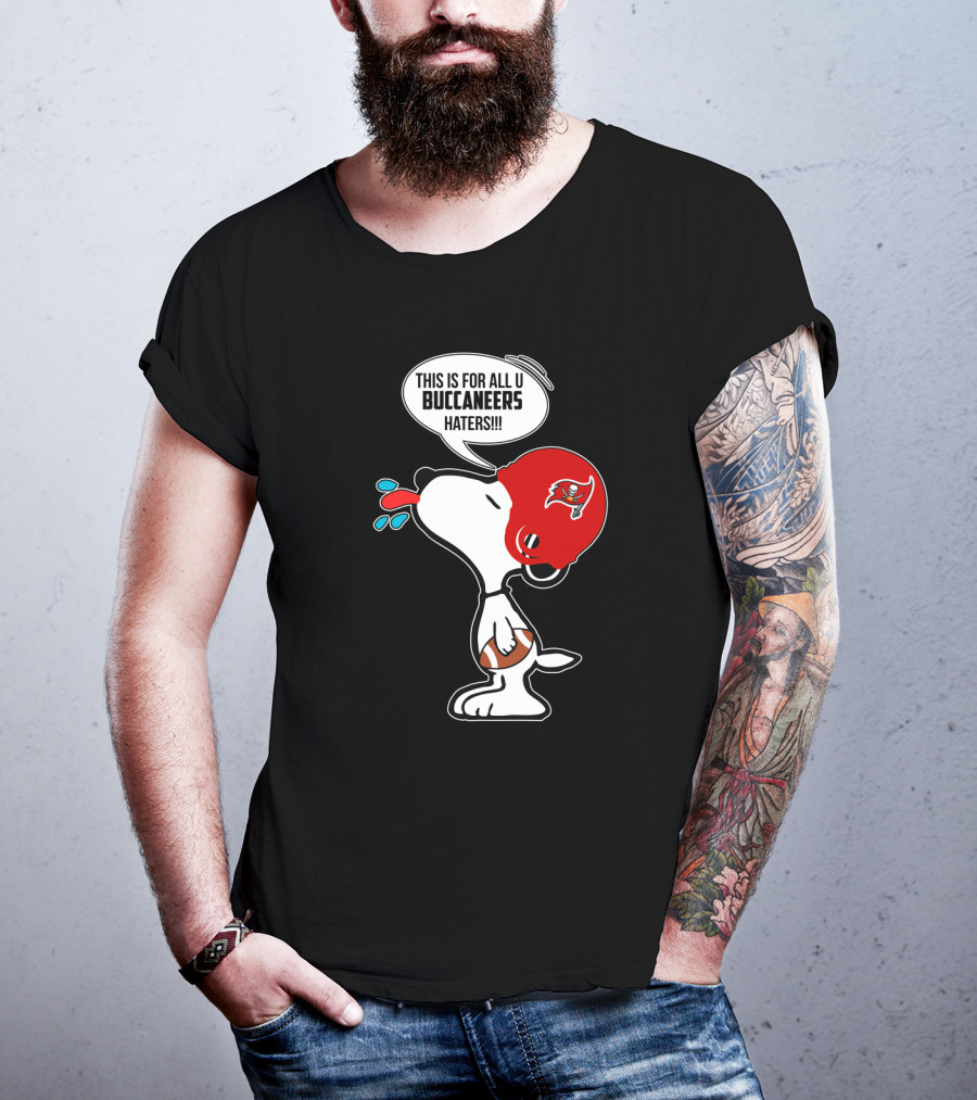 Snoopy Buccaneers Helmet Spitting Football Fans Haters T-Shirt