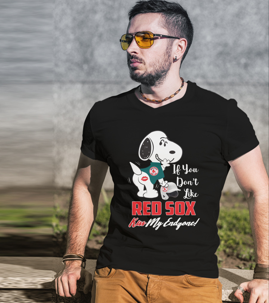 Snoopy If You Don't Like Boston Red Sox Kiss My Endzone T-Shirt