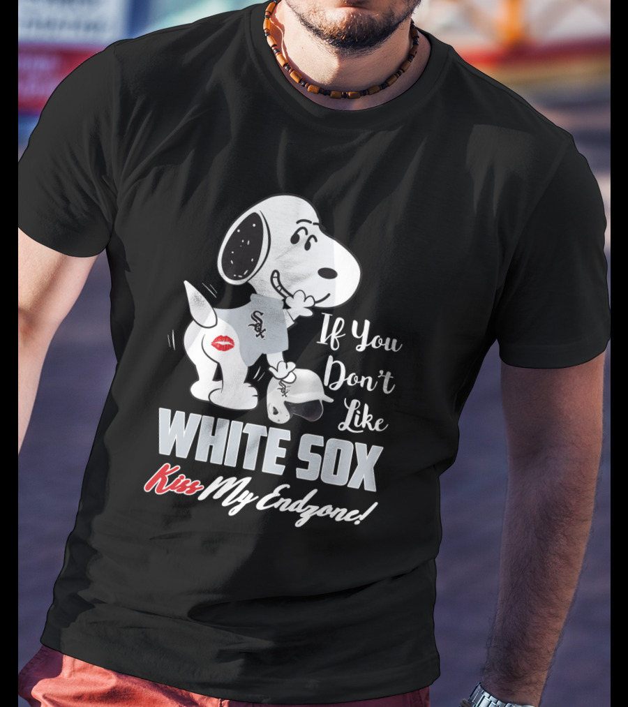 Snoopy If You Don't Like White Sox Kiss My Endzone T-Shirt