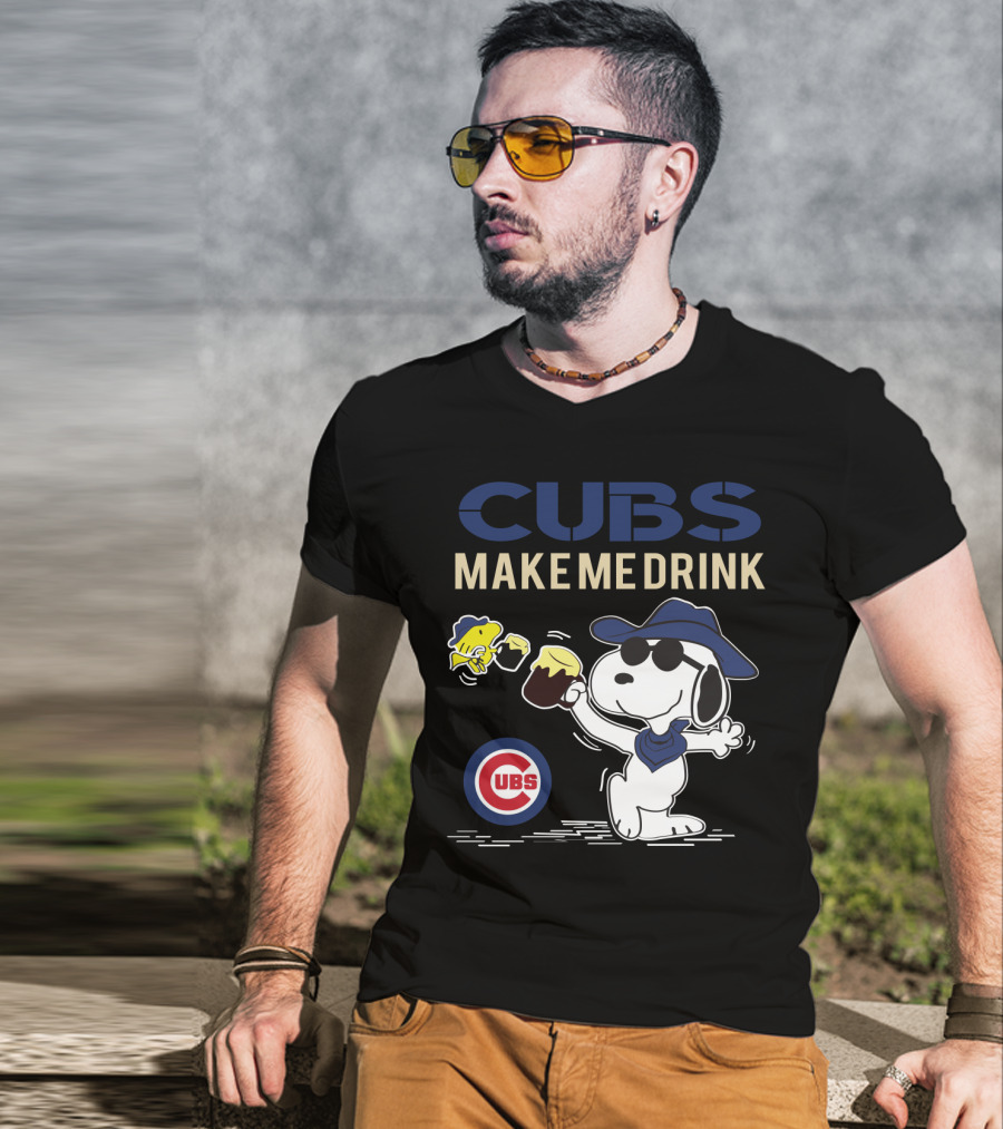 Cubs Make Me Drink Snoopy Chicago Cubs Fans T-Shirt