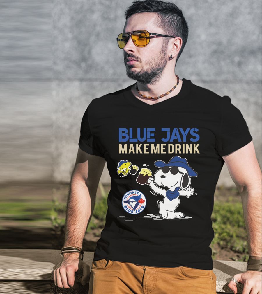 Snoopy Blue Jays Make Me Drink Toronto Blue Jays Fans T-Shirt