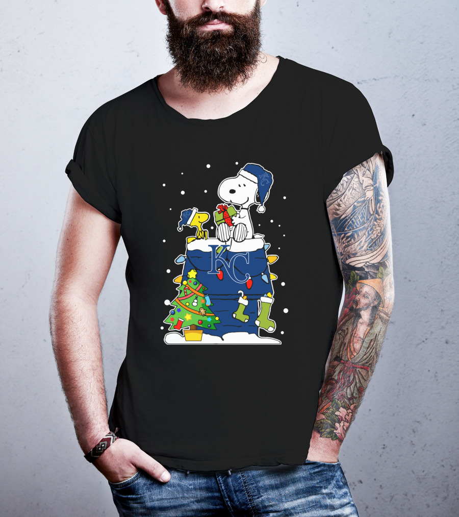 Kansas City Royals Snoopy Winter Christmas Gift Scene T-Shirt