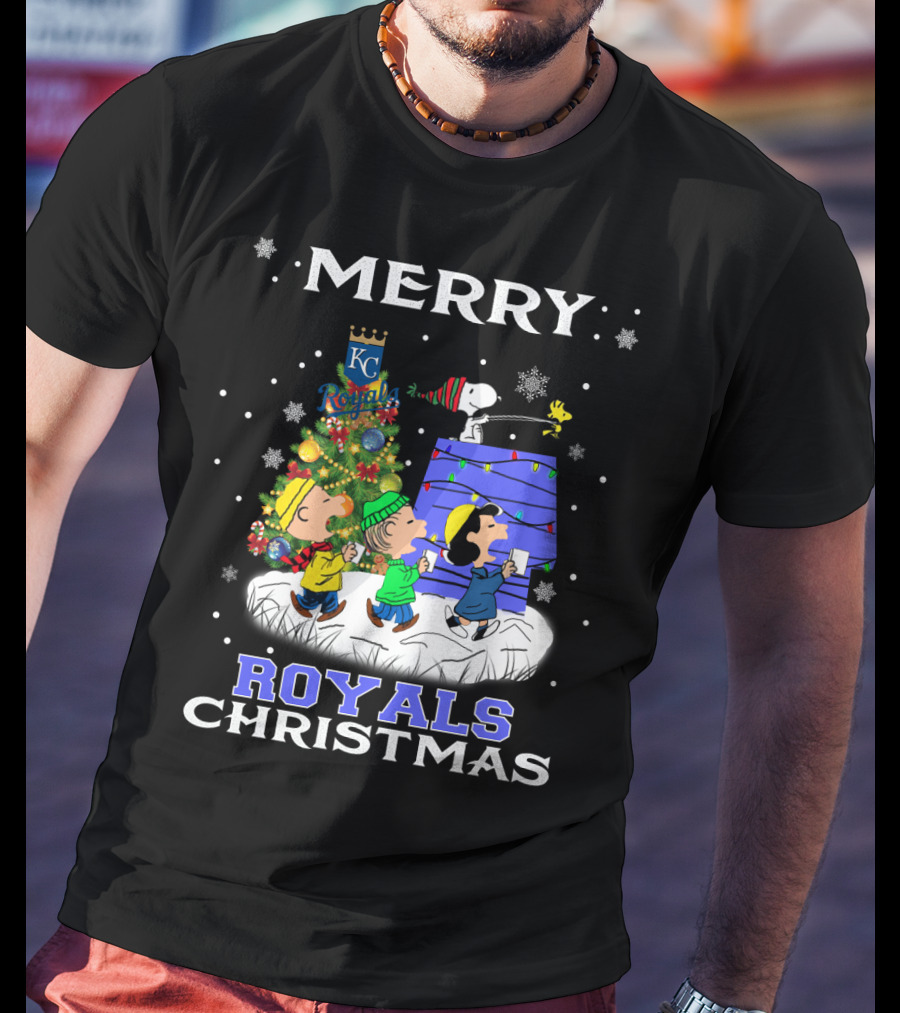 Kansas City Royals Christmas With Snoopy And Friends - Merry Festive T-Shirt