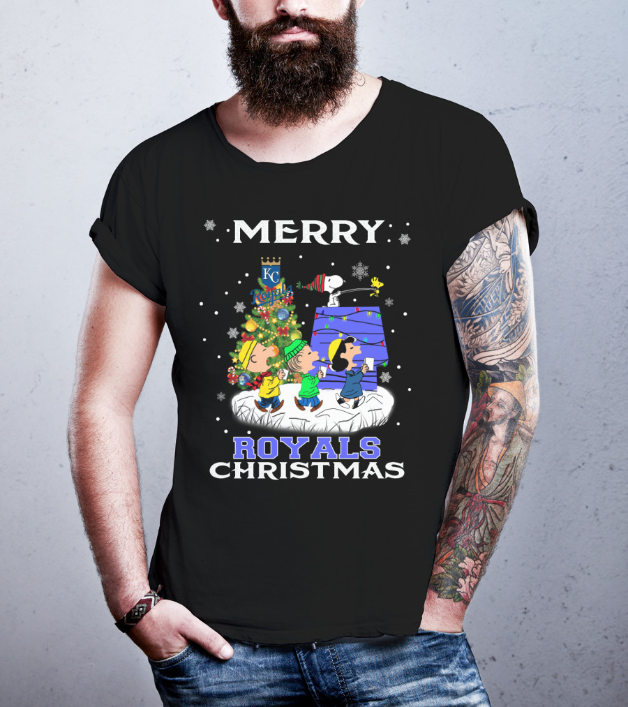 Kansas City Royals Christmas With Snoopy And Friends - Merry Festive T-Shirt