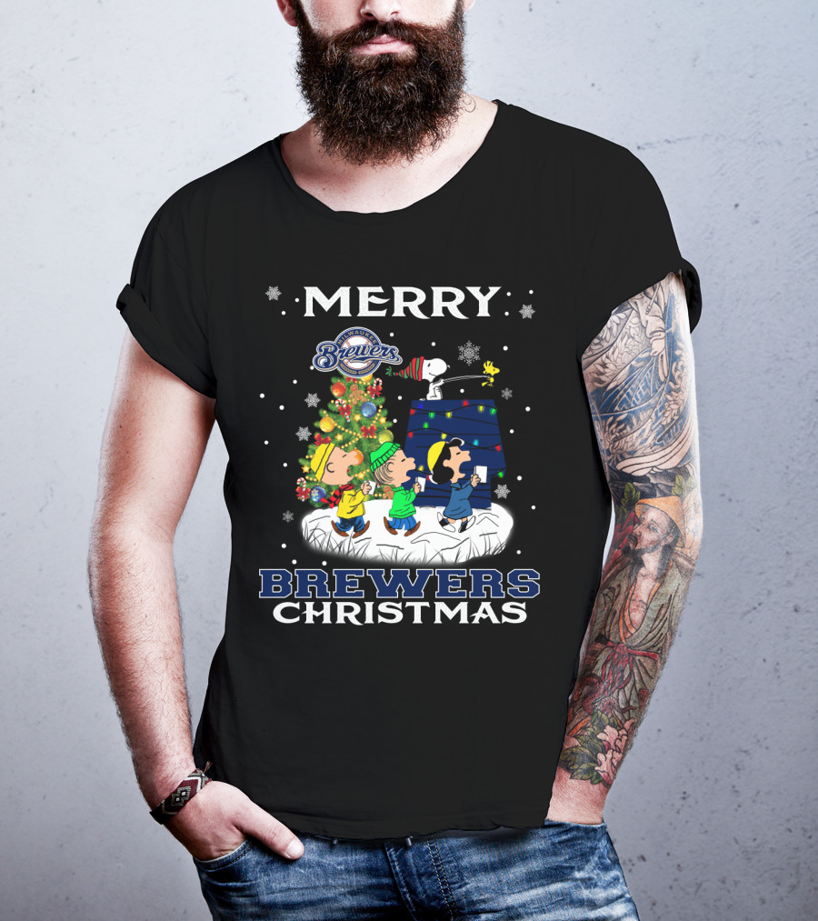 Merry Brewers Christmas With Snoopy And Peanuts Characters For Milwaukee Fans T-Shirt