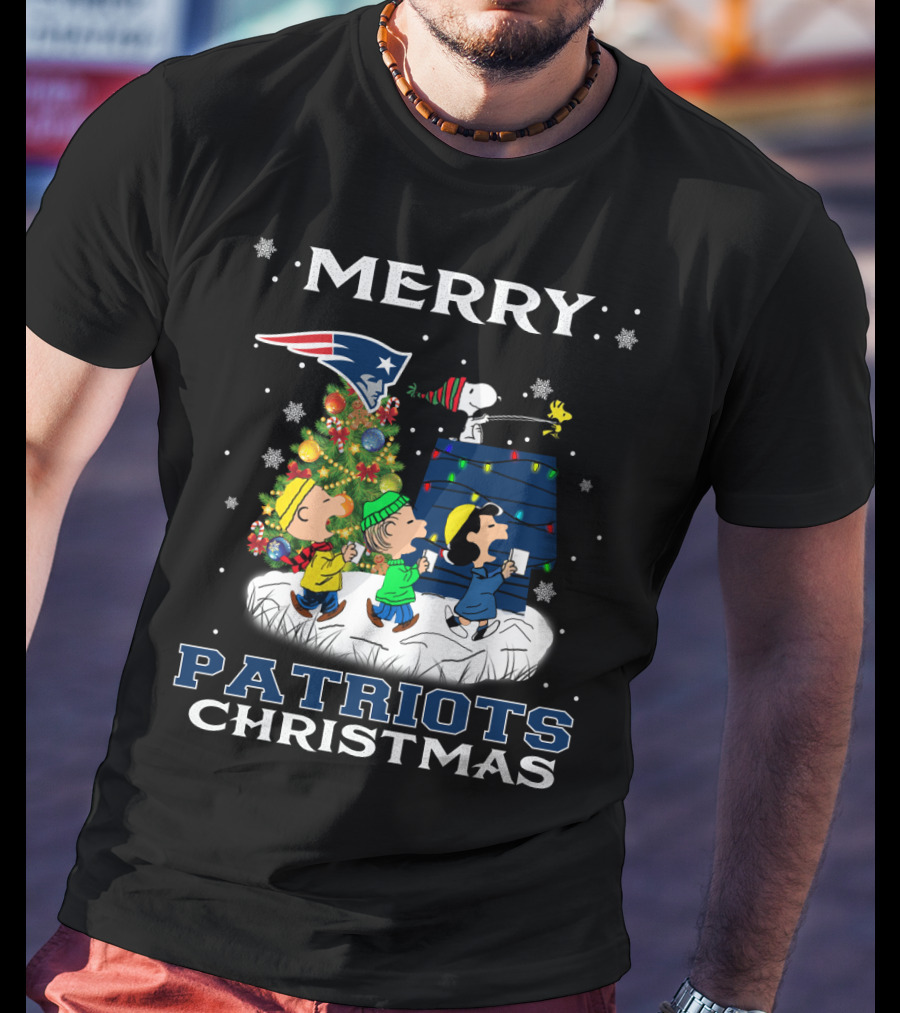 Merry Patriots Christmas Snoopy New England T-Shirt
