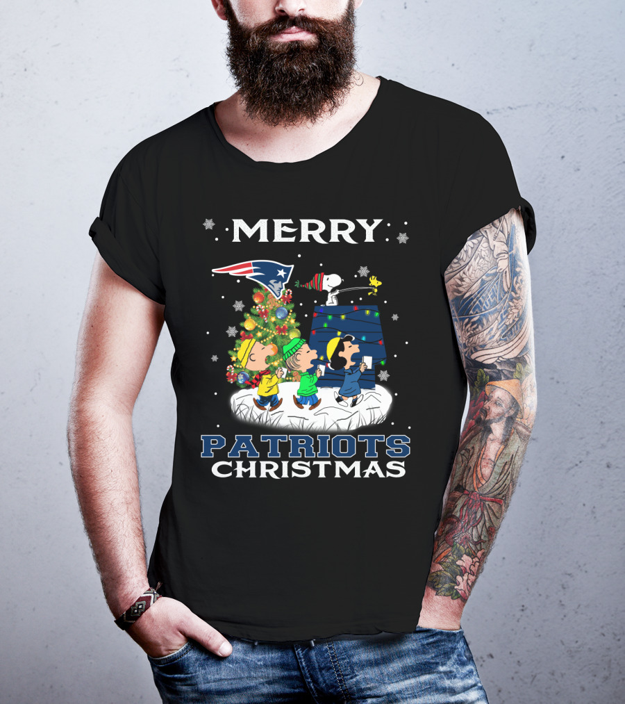 Merry Patriots Christmas Snoopy New England T-Shirt
