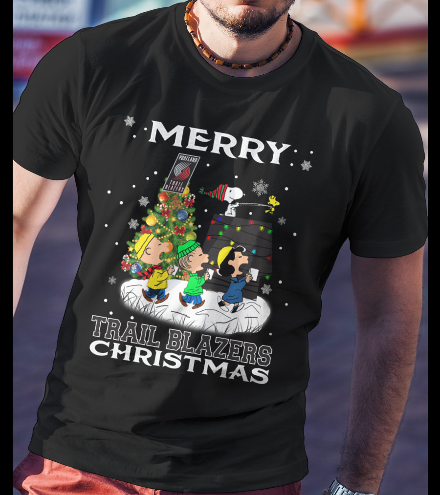 Merry Portland Trail Blazers Christmas Snoopy And Peanuts Characters T-Shirt