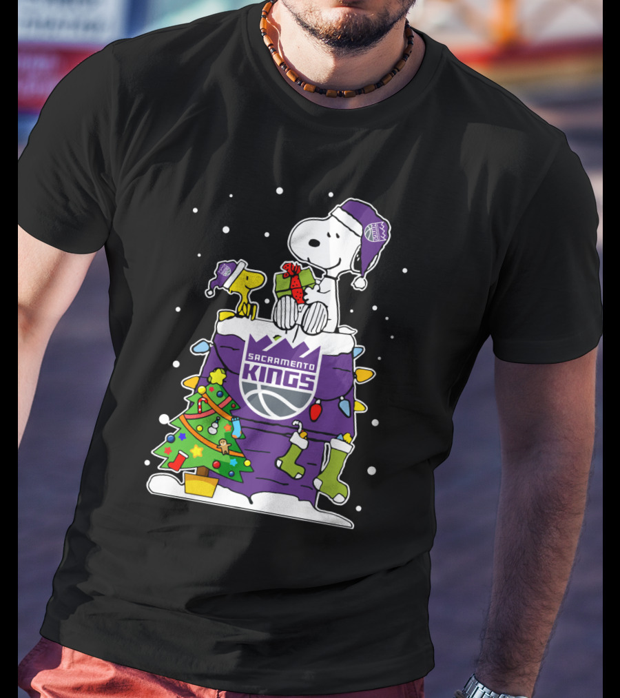Sacramento Kings Snoopy Lover Christmas Surprise T-Shirt