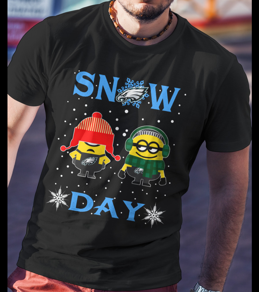 Philadelphia Eagles Snow Day With Minions T-Shirt