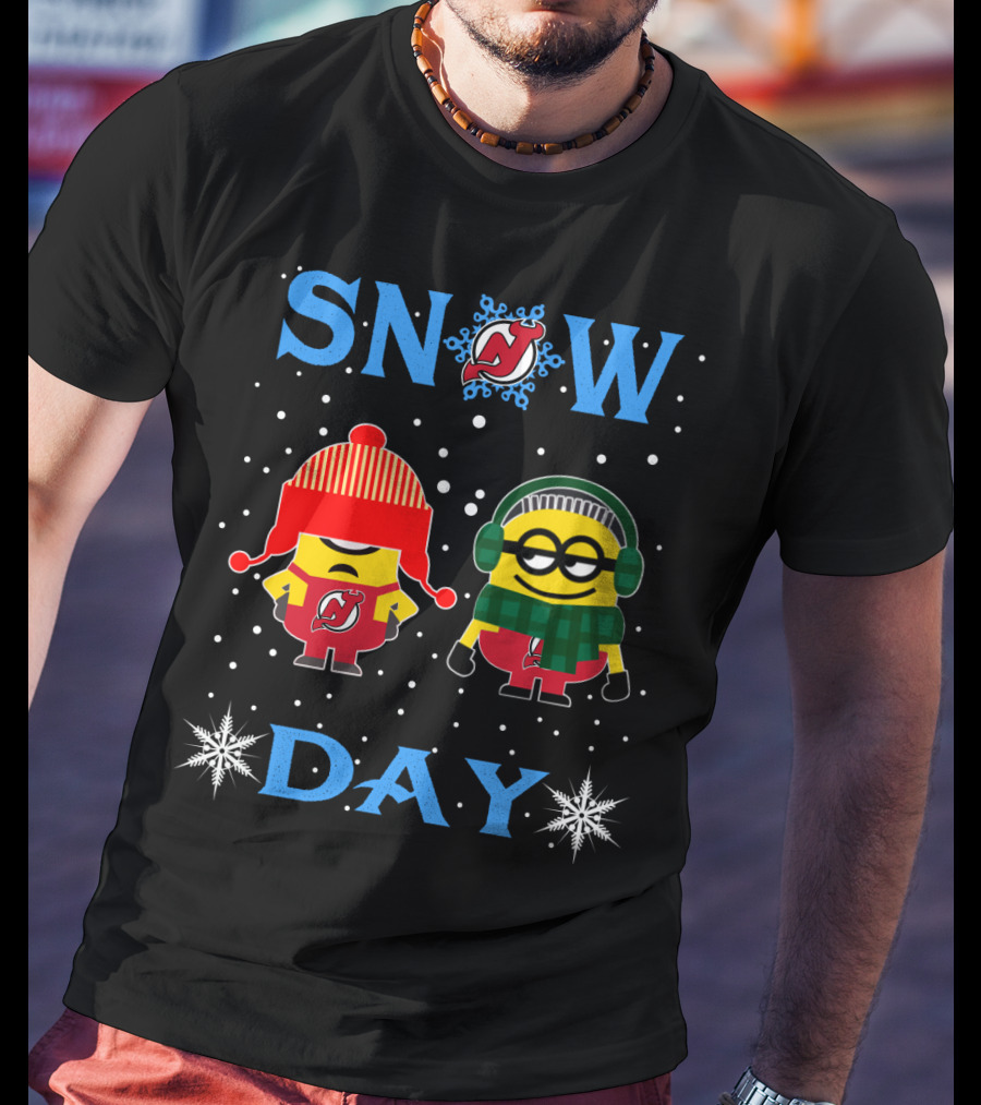 New Jersey Devils Snow Day With Minions Winter T-Shirt